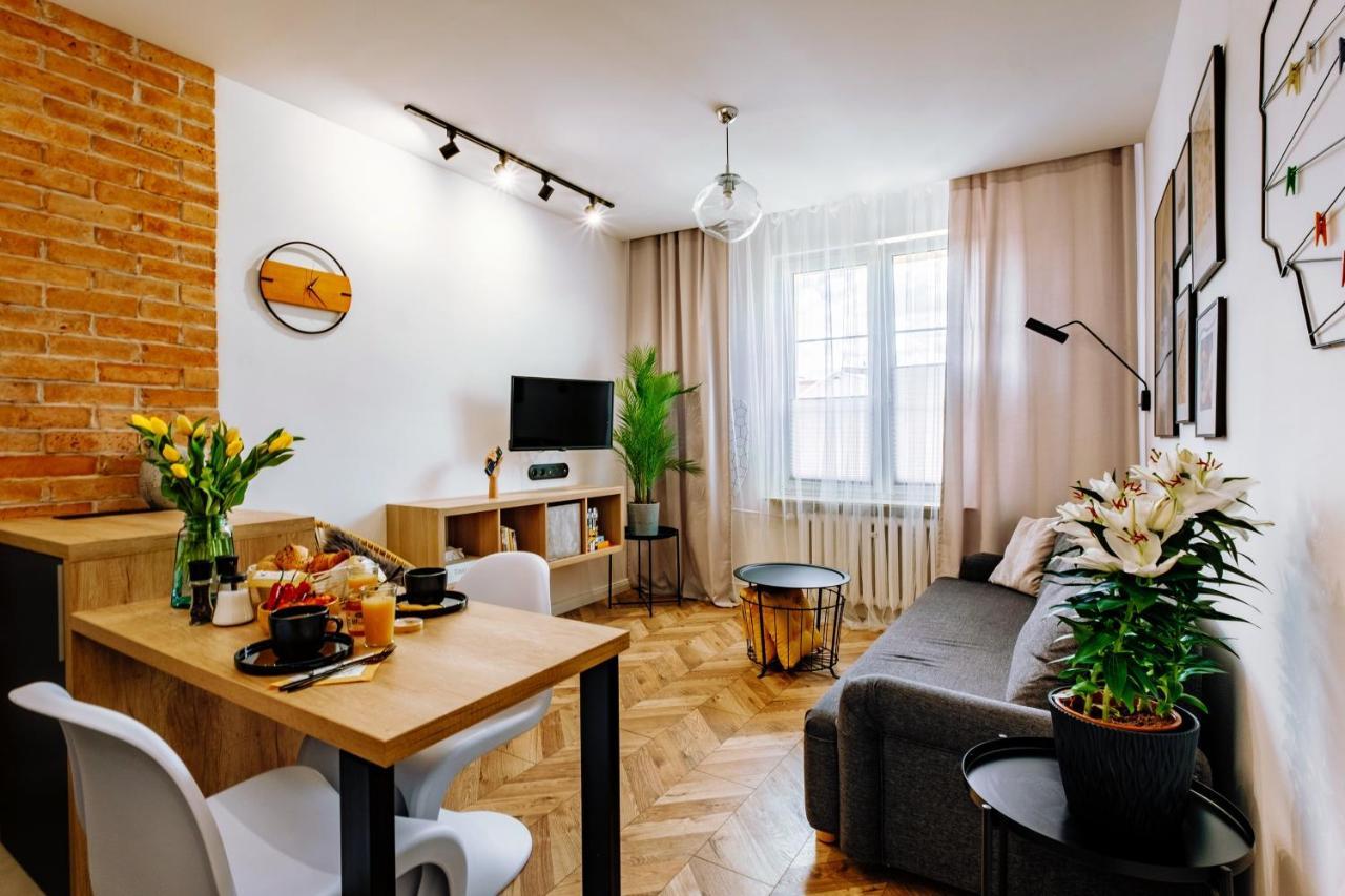 Kozacki Kwadrat Apartment Люблин Екстериор снимка